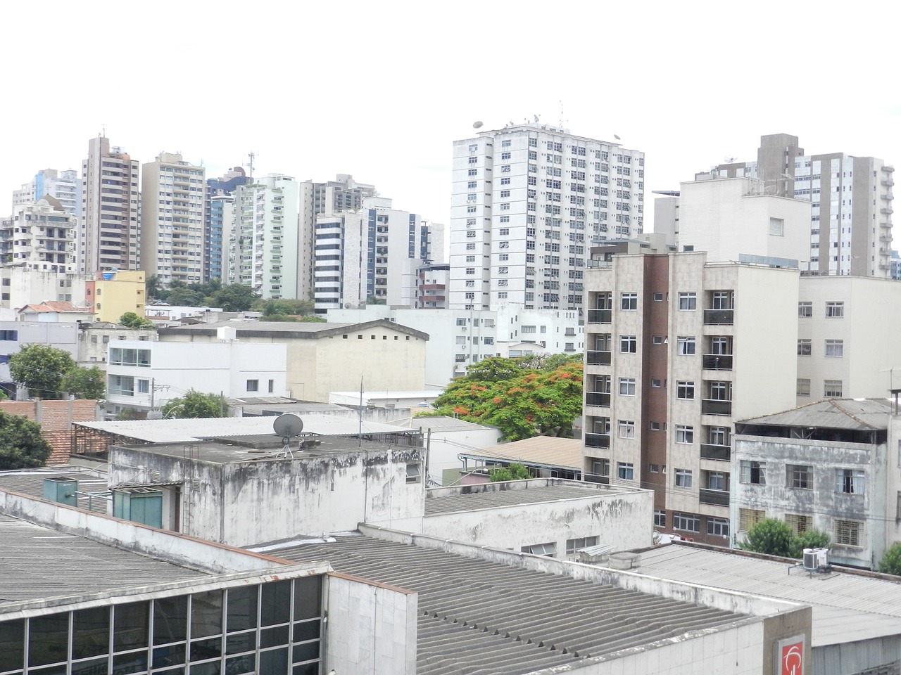 city divinópolis buildings free photo