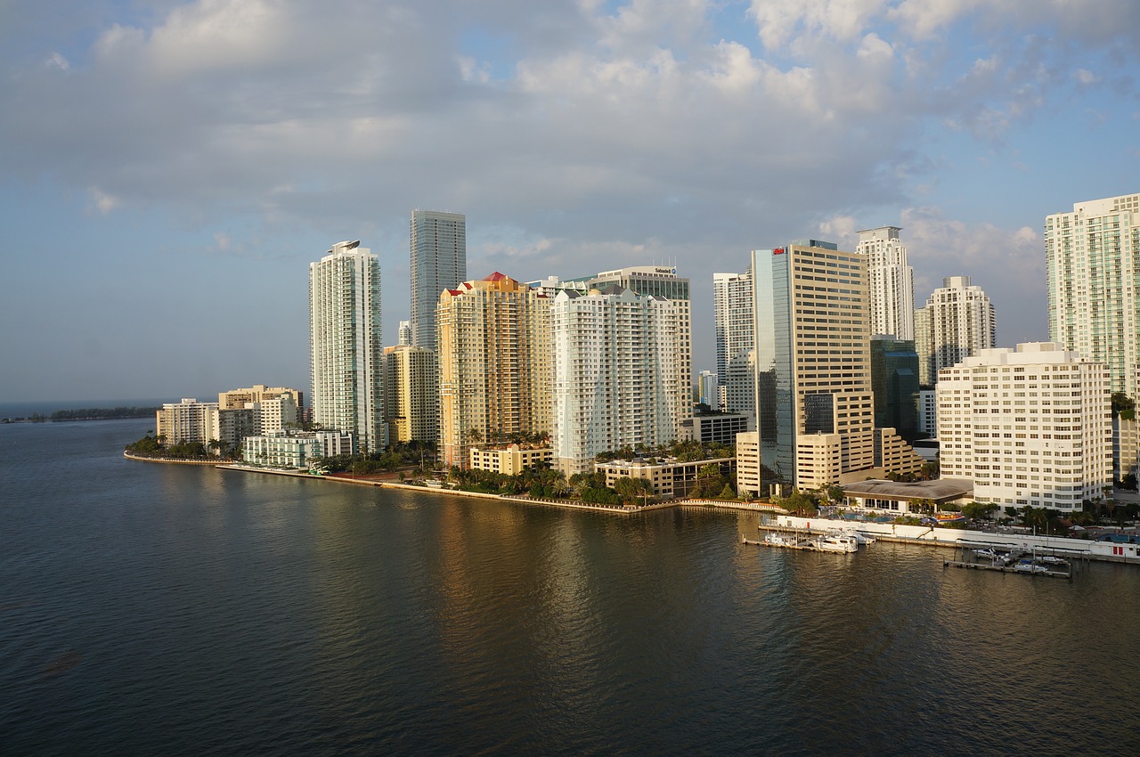 city miami sky free photo