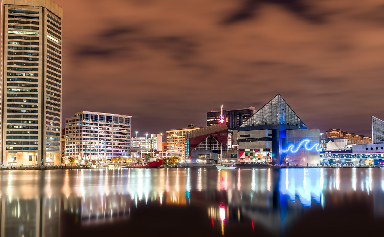 city water reflection free photo