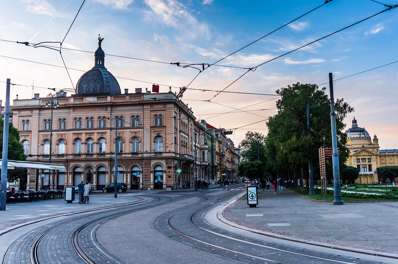 city  tram  urban free photo