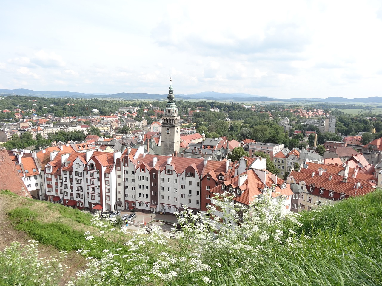 city buildings architecture free photo