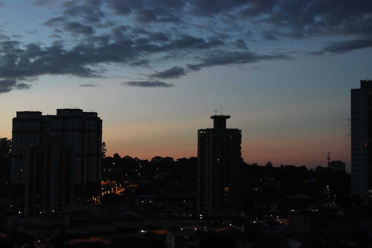 city twilight cloud free photo