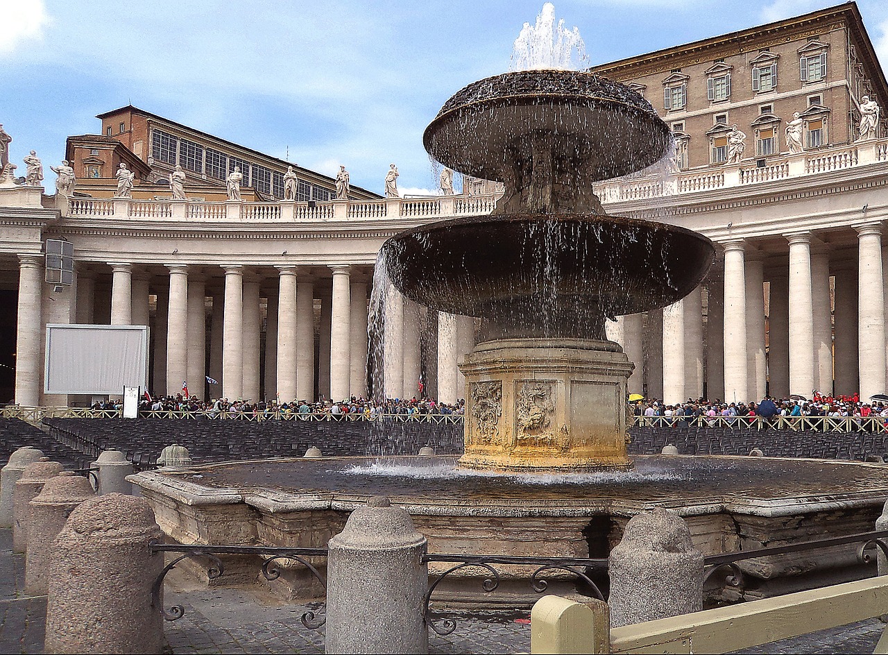 city of rome fountain water free photo