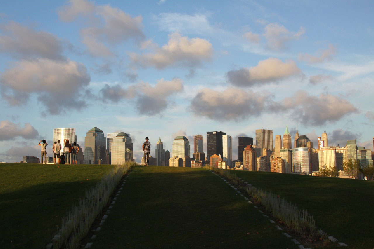 city skyline people free photo