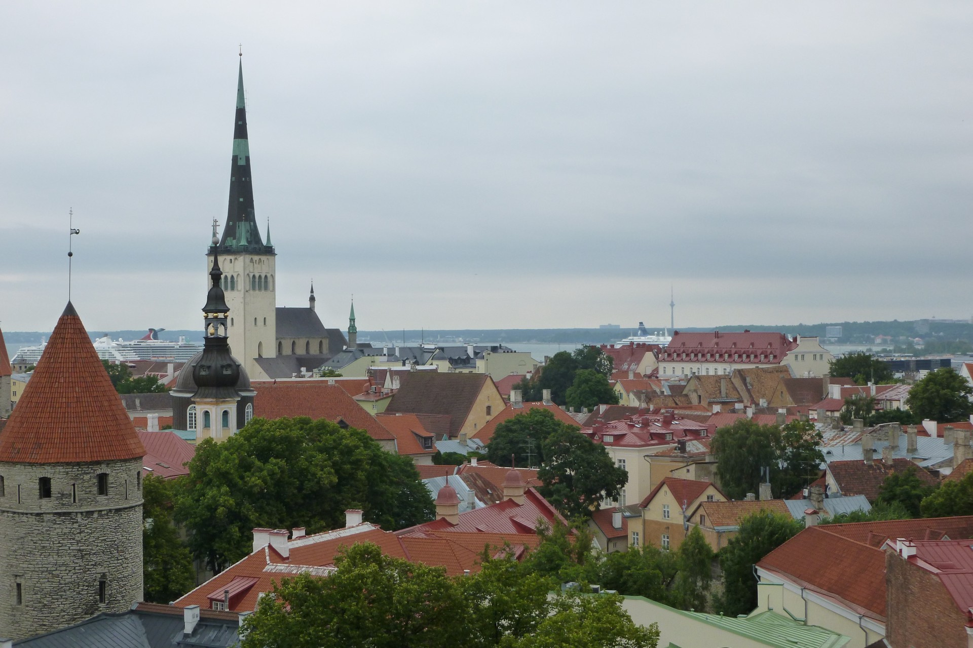 tallin estonia city view of tallin free photo