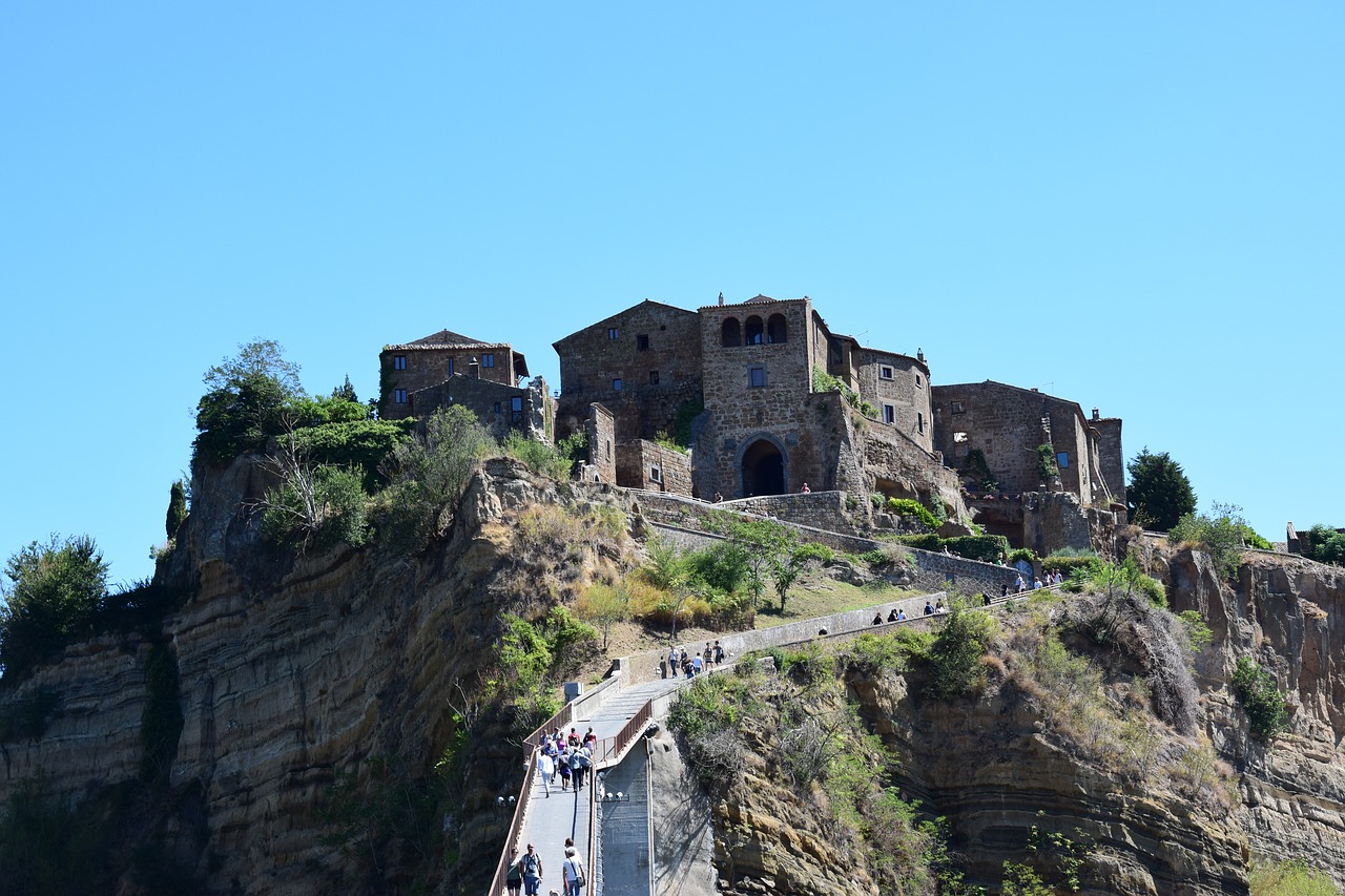 civita bagnoregio lazio italy free photo