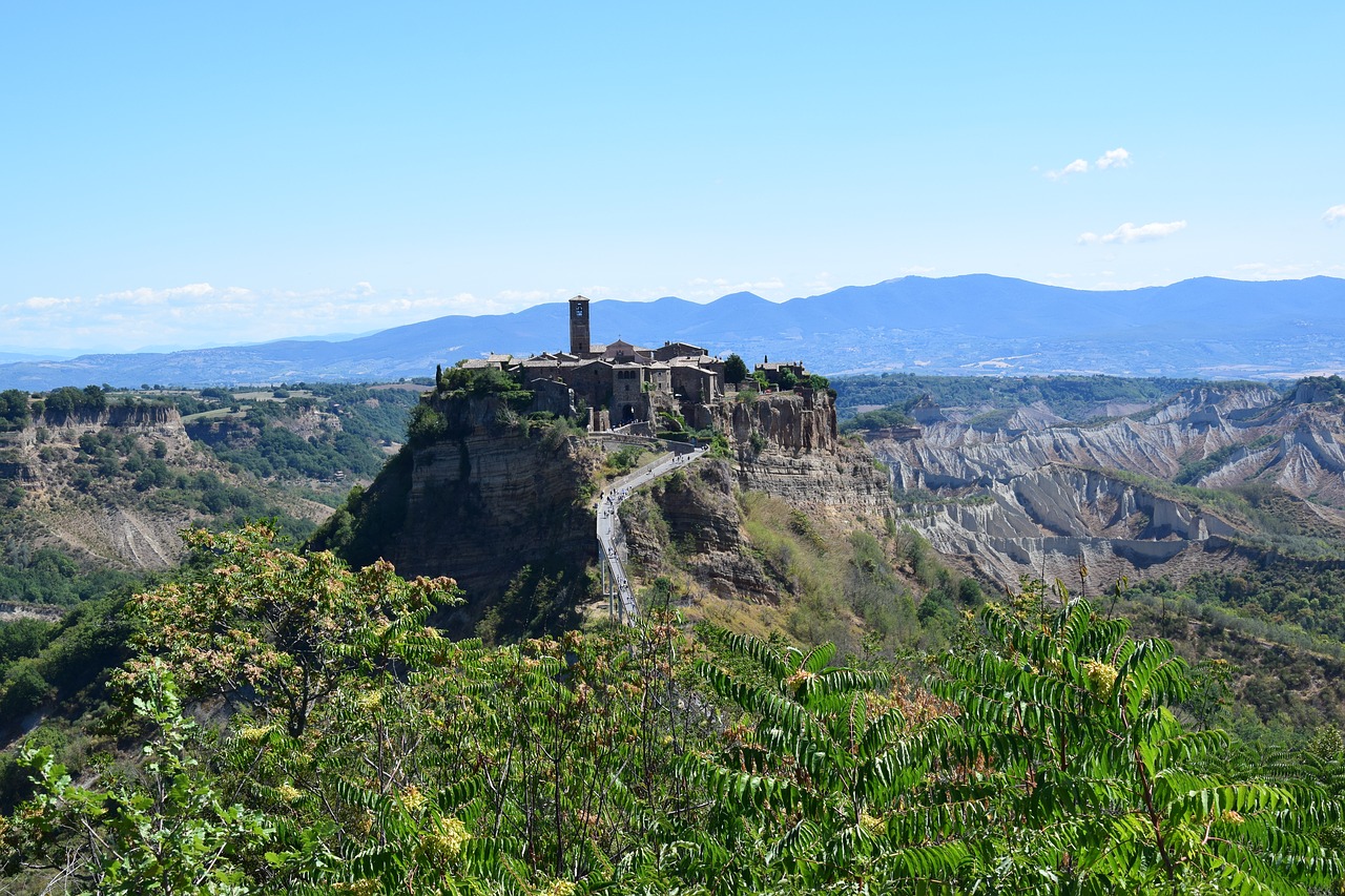 civita bagnoregio lazio italy free photo