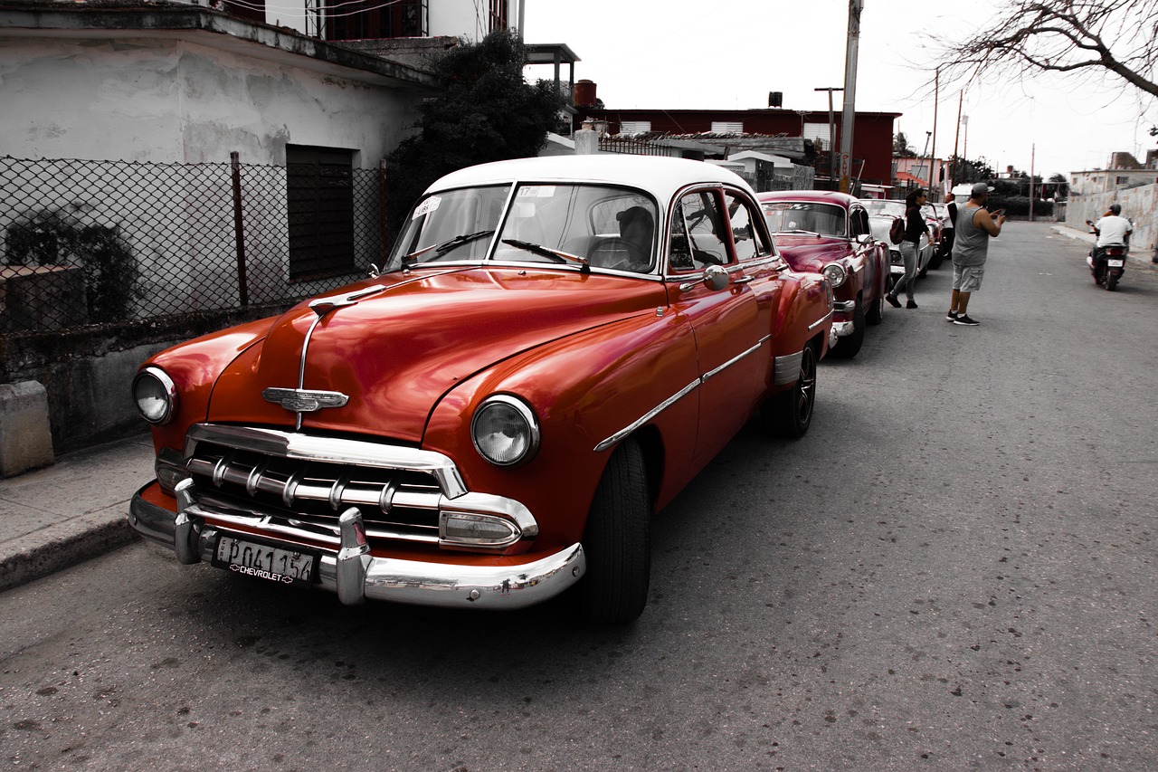 classic auto  cuba  classic free photo