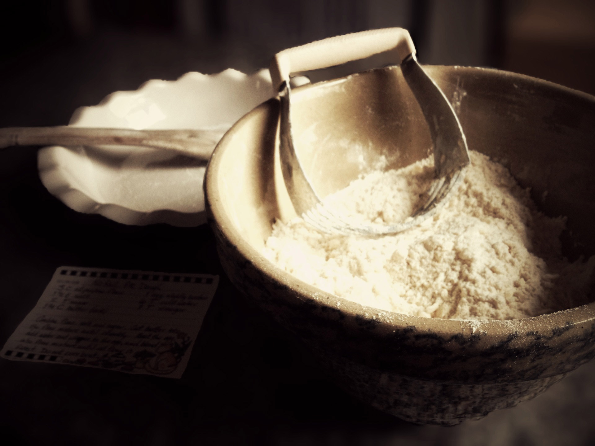 baking flour mixing free photo