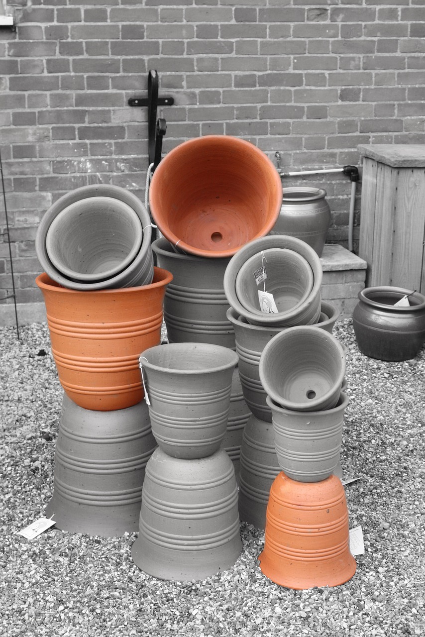 clay pots pottery free photo