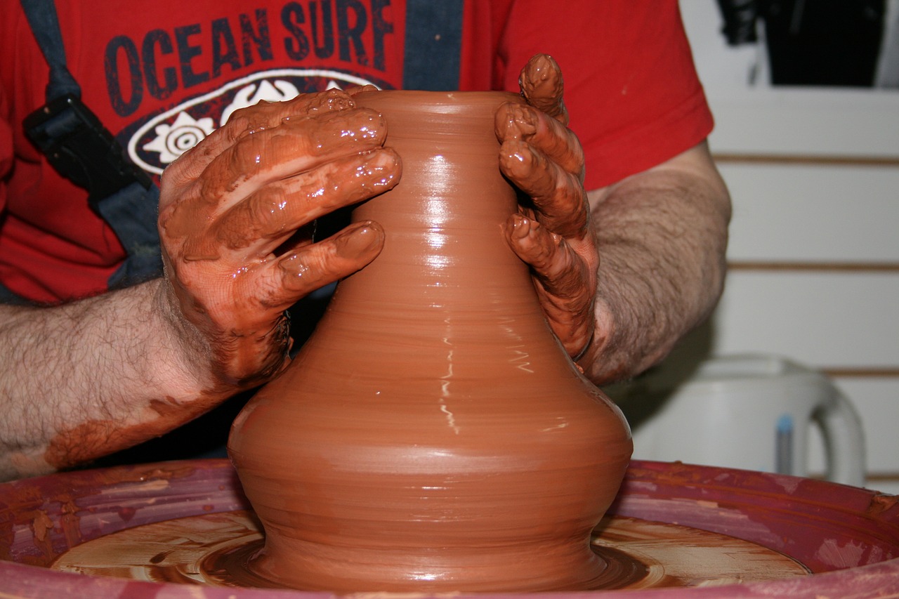 clay potter master free photo