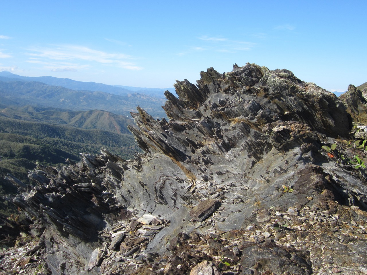 new caledonia mountain mountains free photo