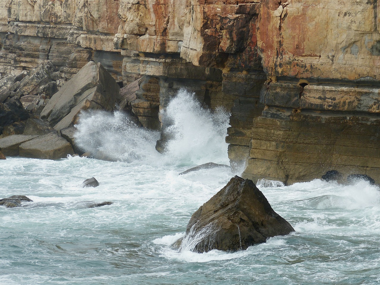 cliff wave cascais free photo