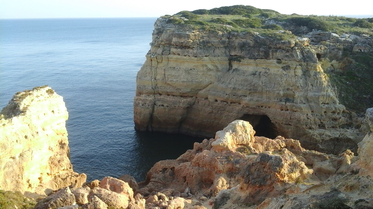 cliff sandstone layers free photo