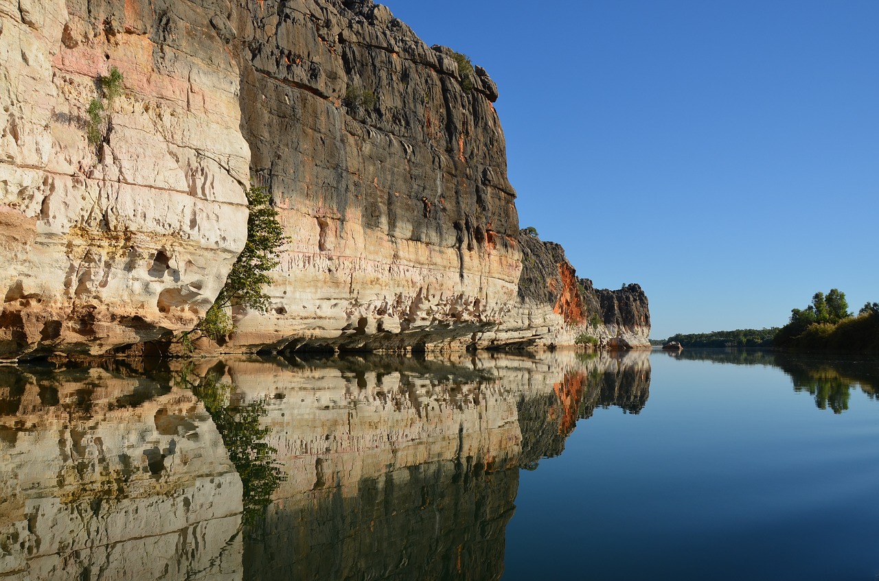 cliff reflection river free photo