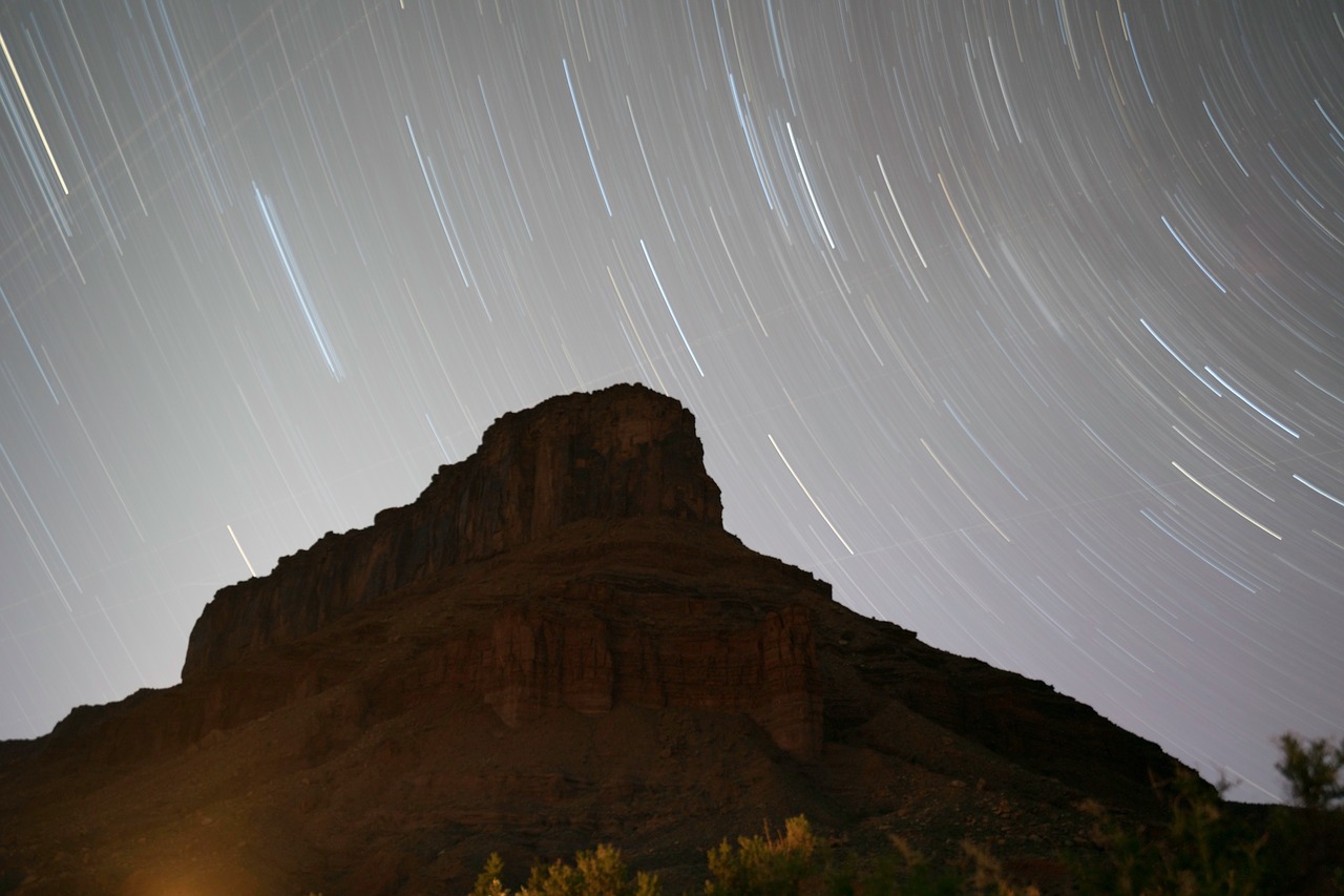 cliff hill rocks free photo