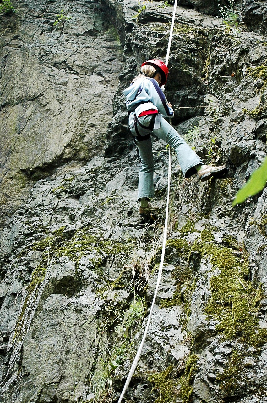 climb abseil climbing free photo