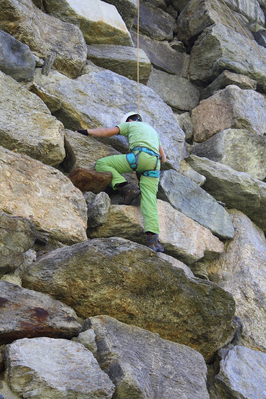 climb  rock  climber free photo