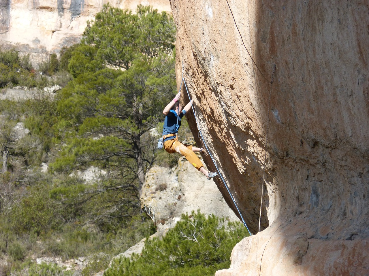 climber challenge effort rock wall free photo