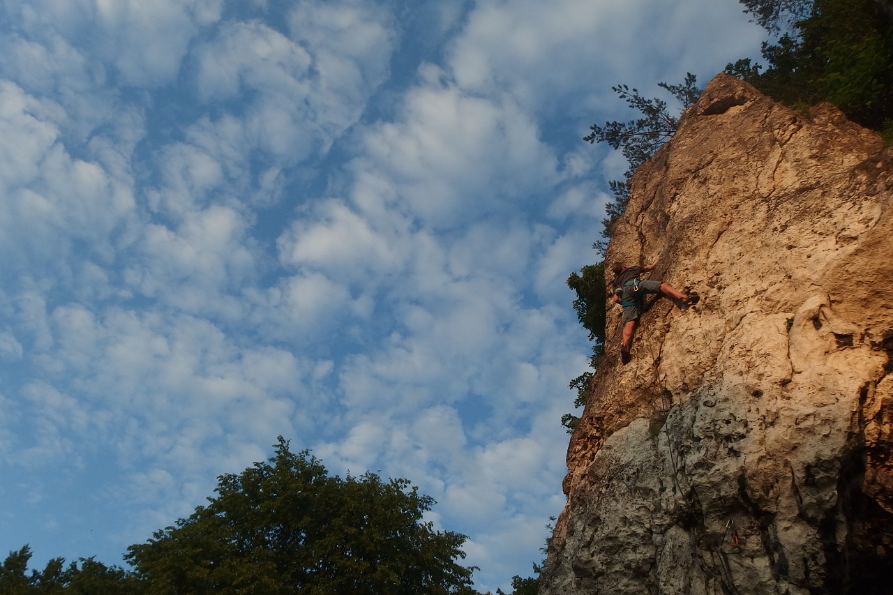 climber  climbing  adventure free photo