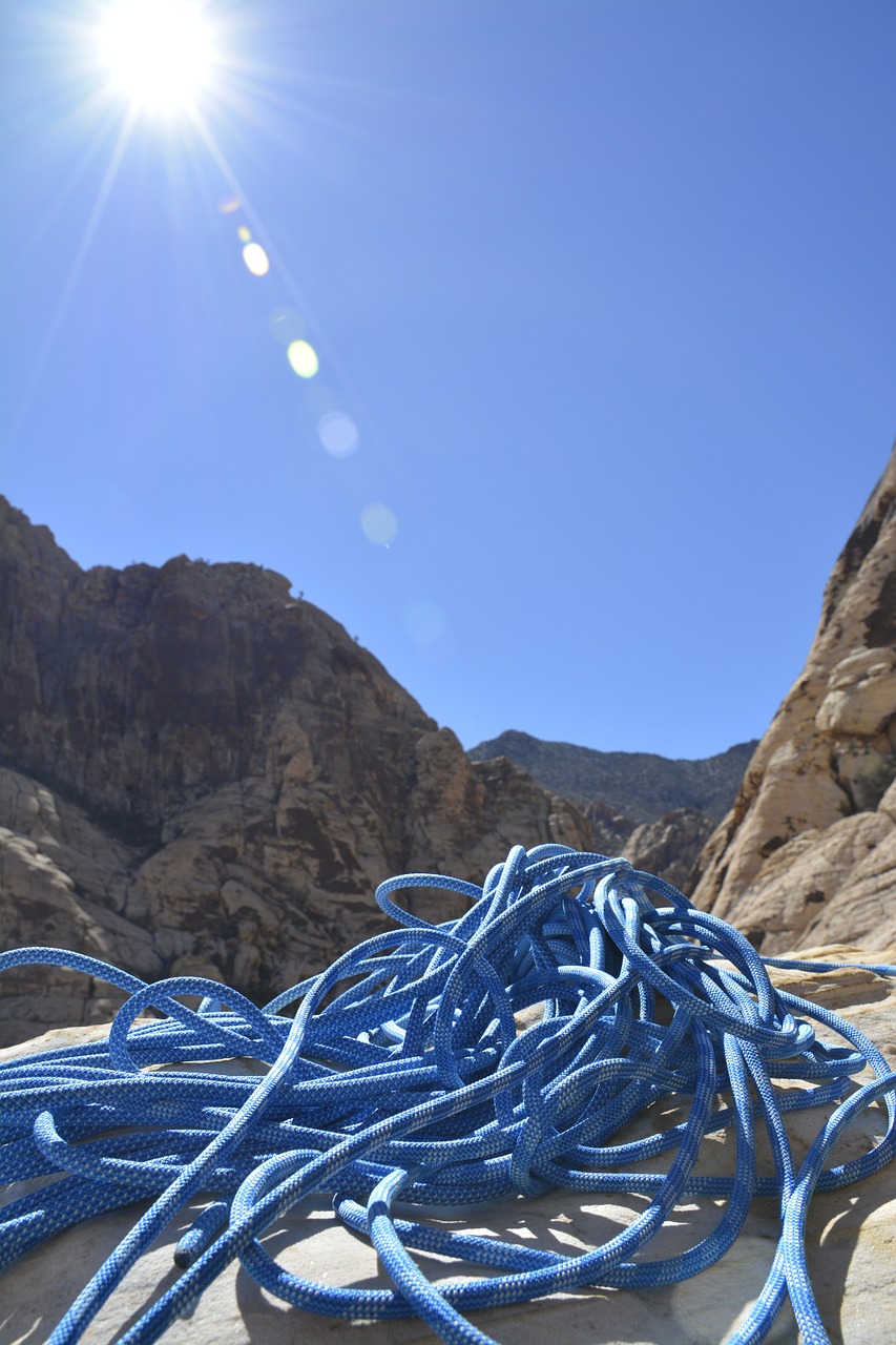 climbing rope summit free photo
