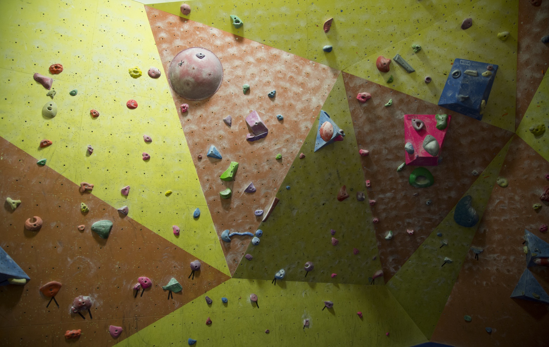 Climb,climbing,wall,rock,indoor - free image from needpix.com