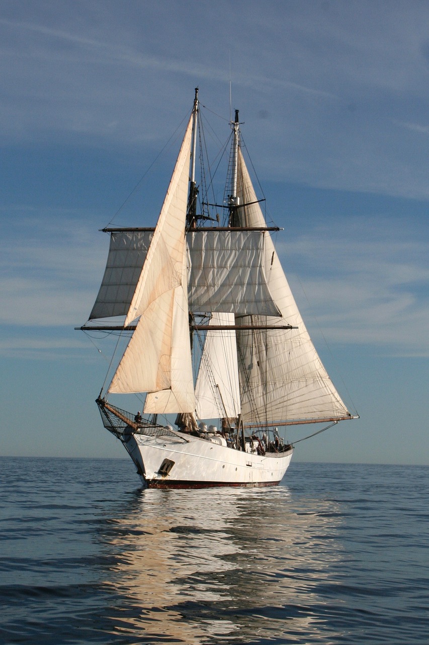 clipper sail boat free photo