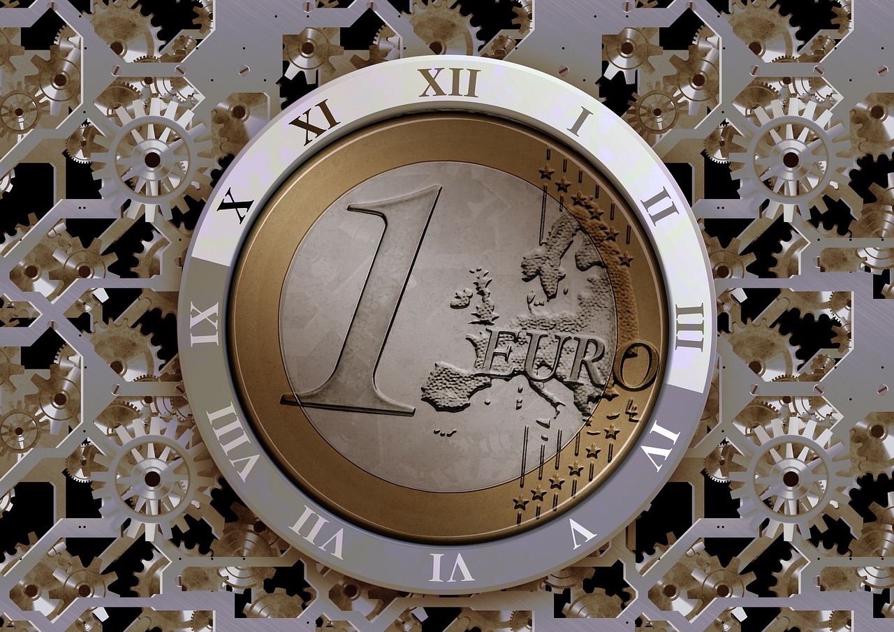 clock time euro free photo
