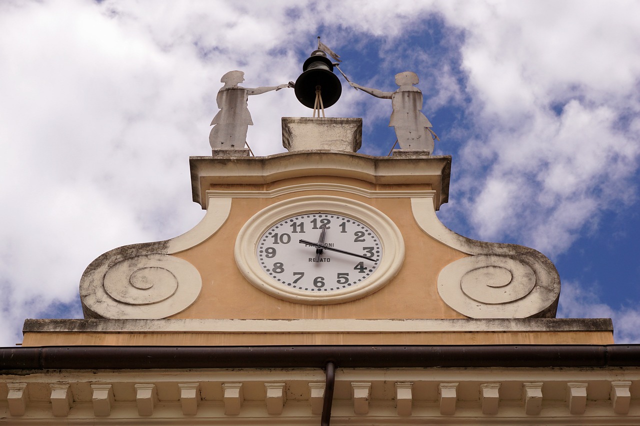 clock clock tower time free photo