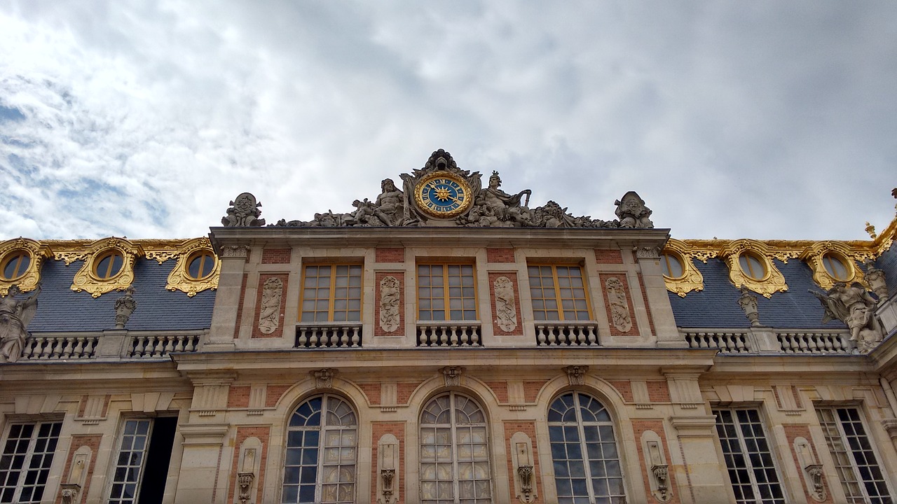 clock versailles france free photo