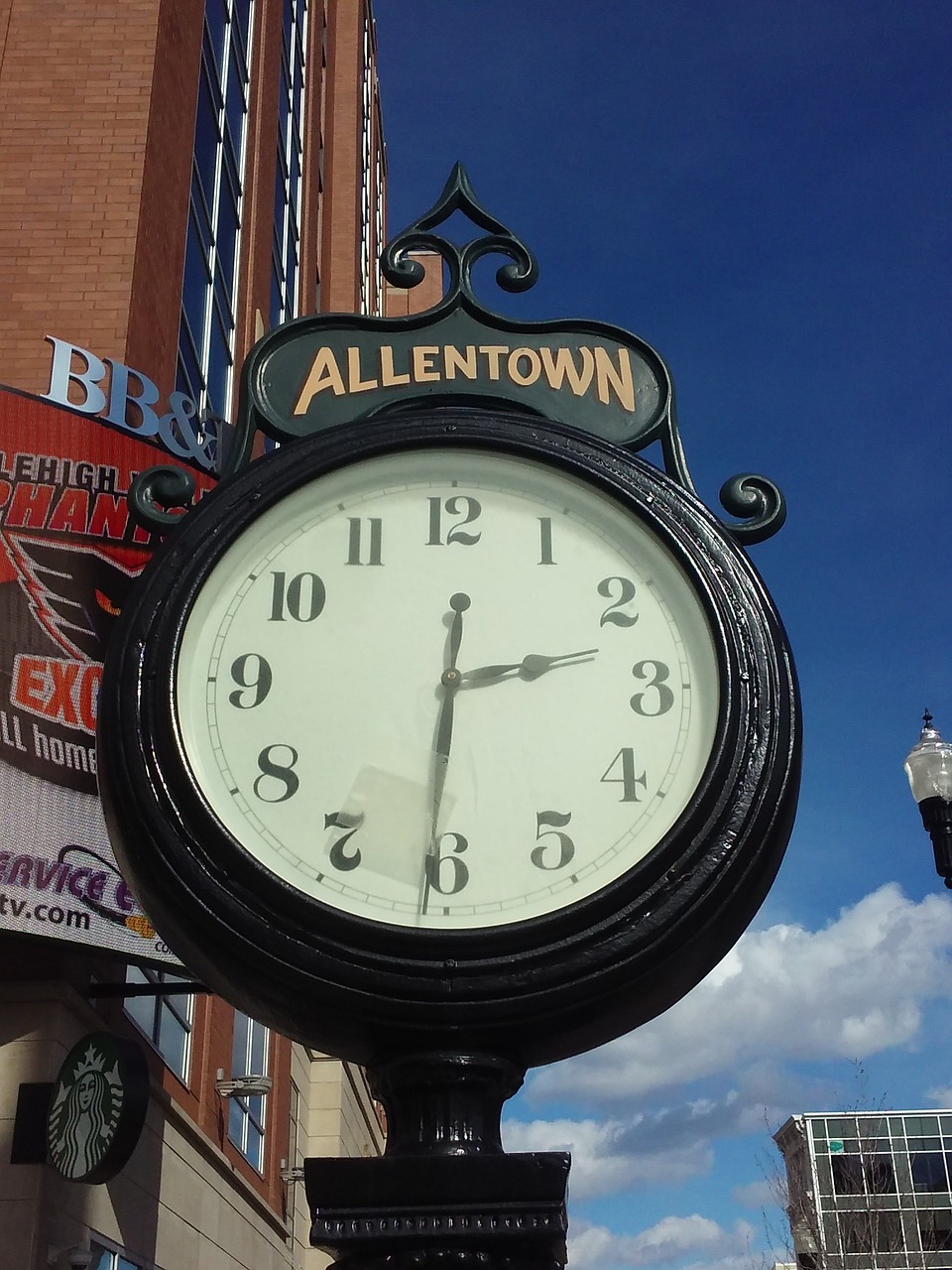 clock allentown center city free photo