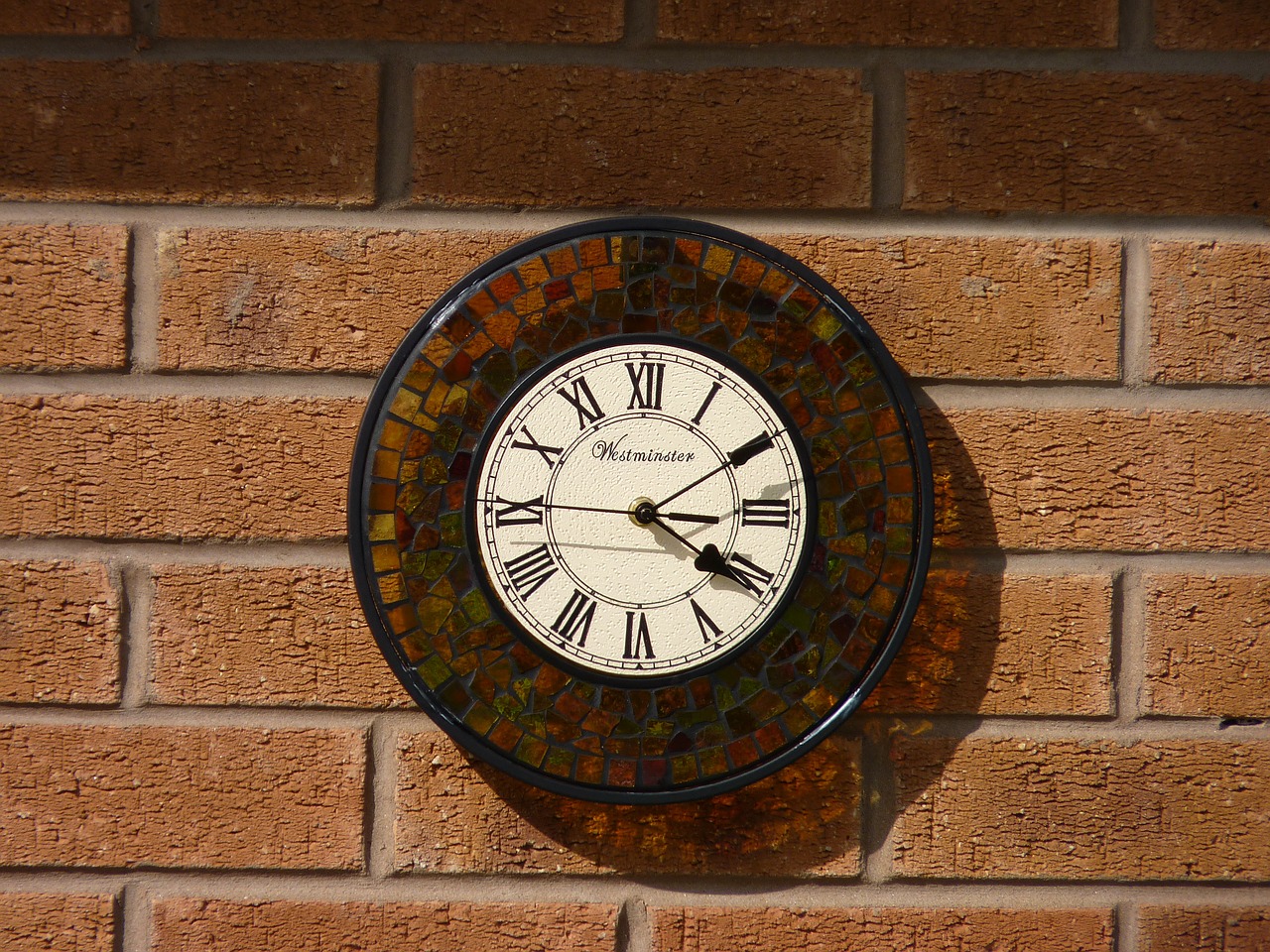 clock wall shadow free photo