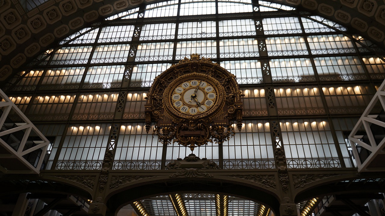 clock railway station architecture free photo