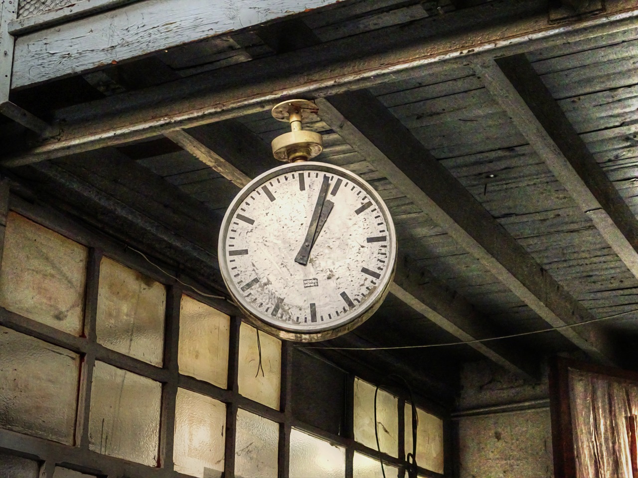 clock  old  station free photo