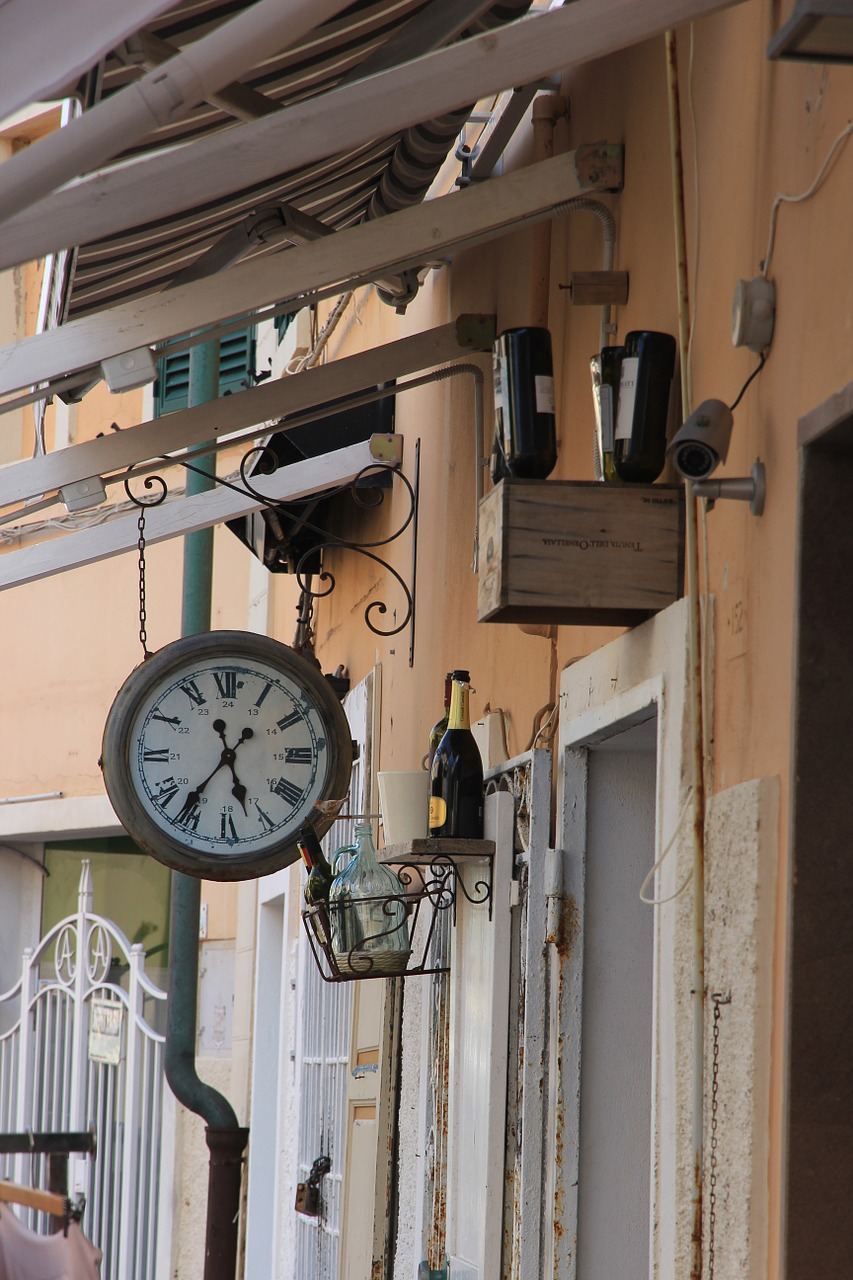 clock bottles deco free photo