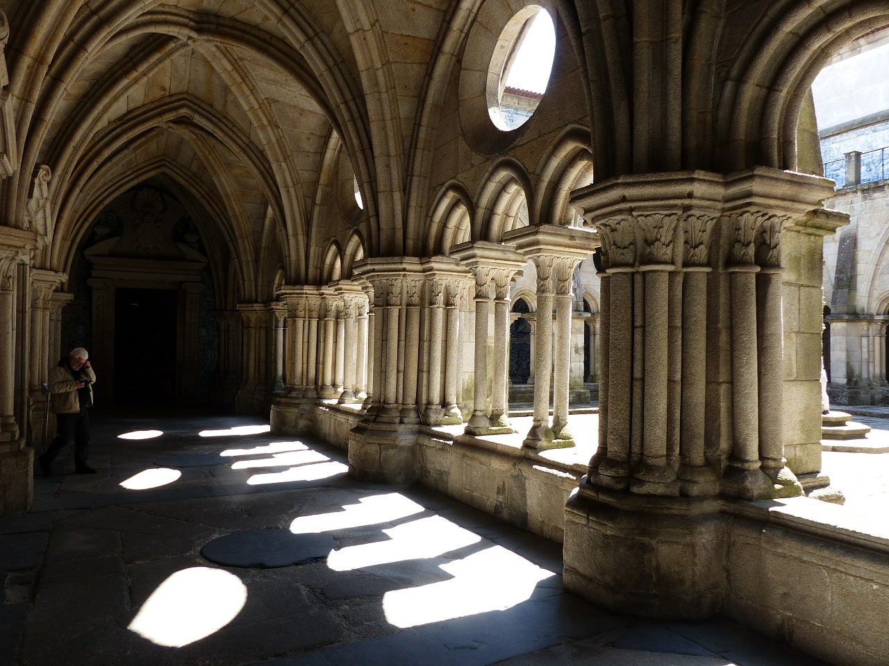 cloister cathedral back light free photo
