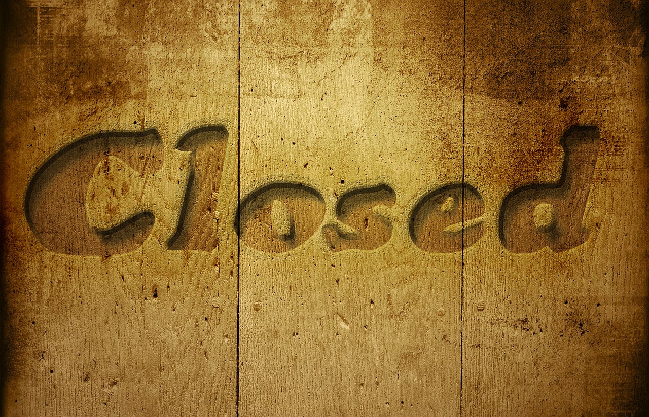 closed wood to free photo