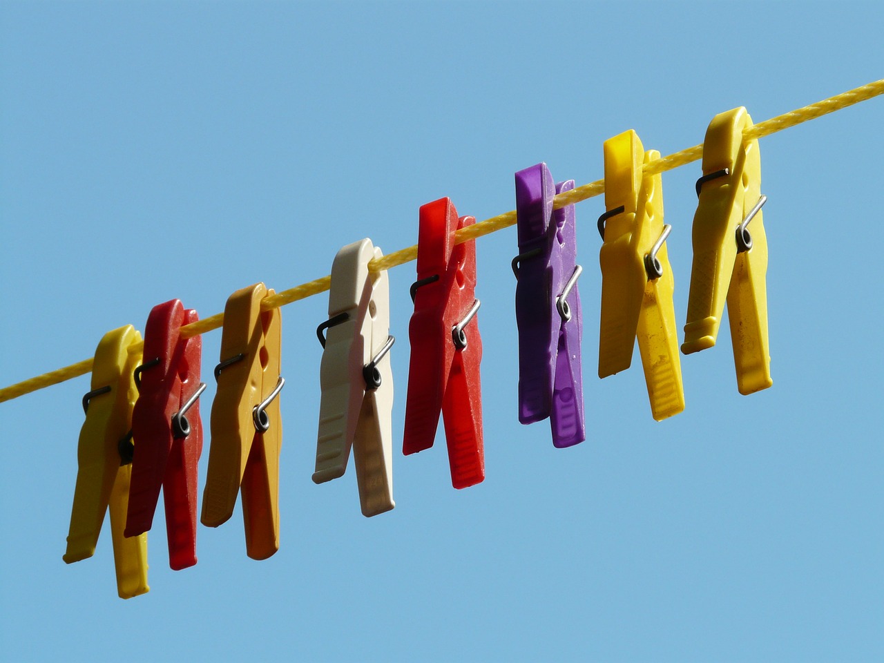 clothespins clothes line dry free photo