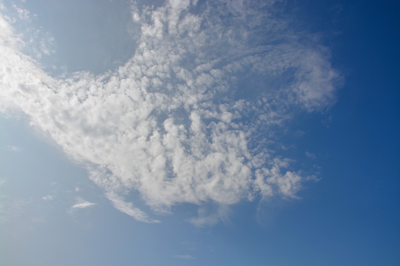 cloud clouds blue sky free photo