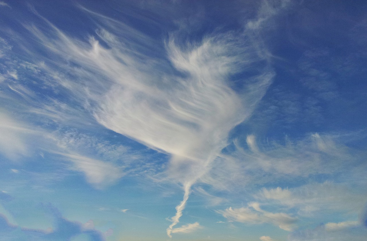 cloud heart background free photo