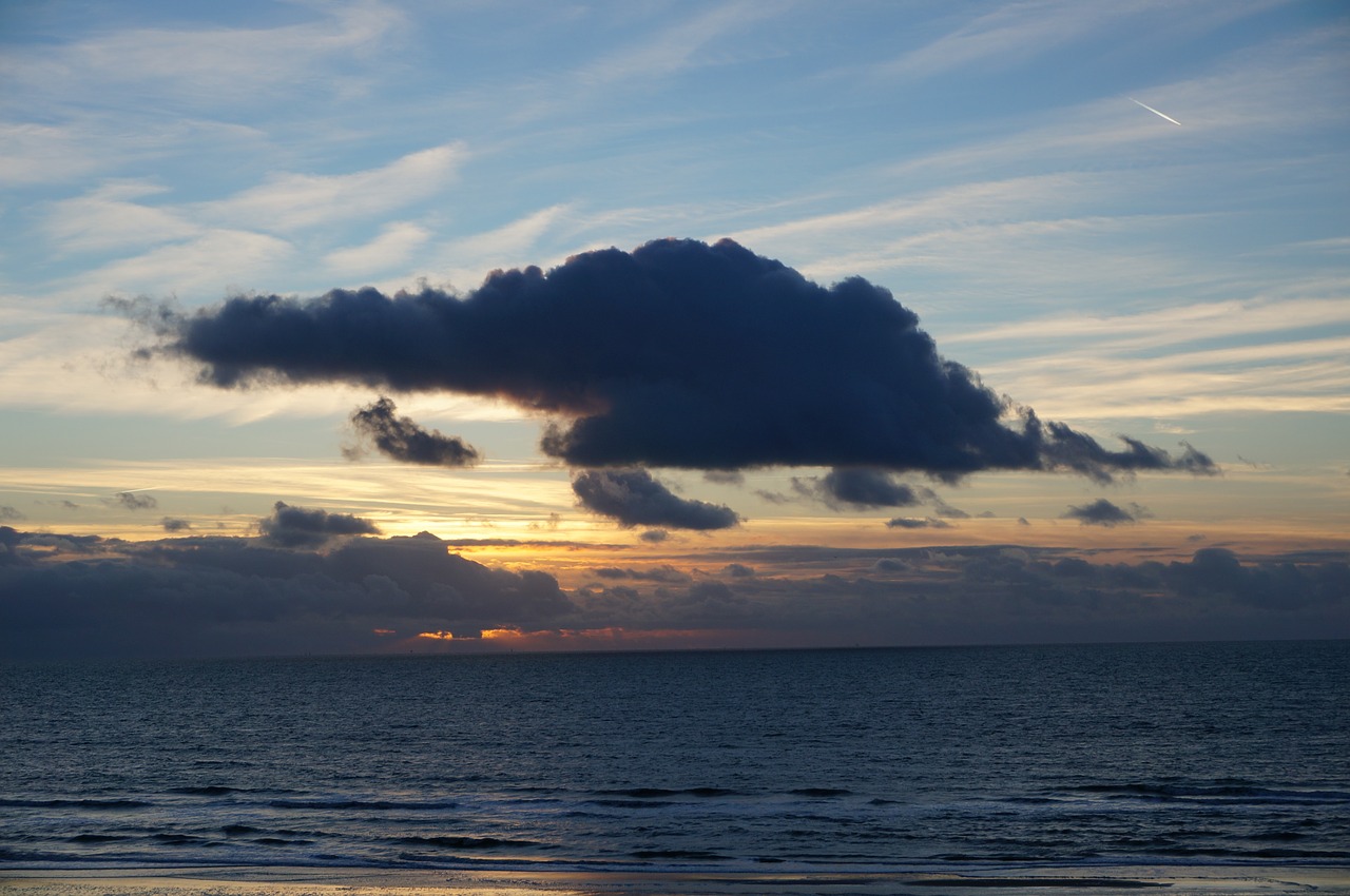 cloud sunset ocean free photo