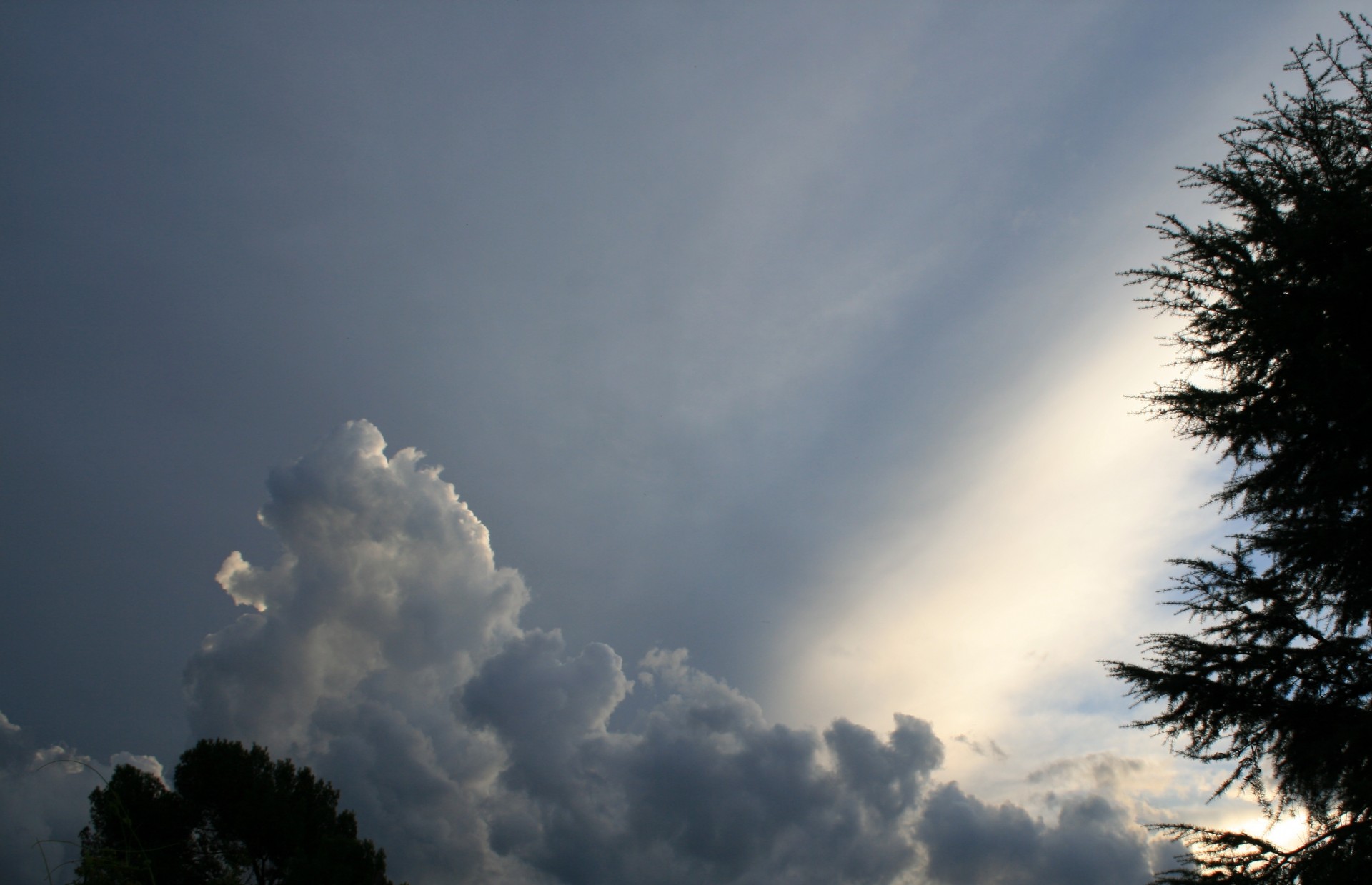 dark sky ominous sky white puffy clouds free photo