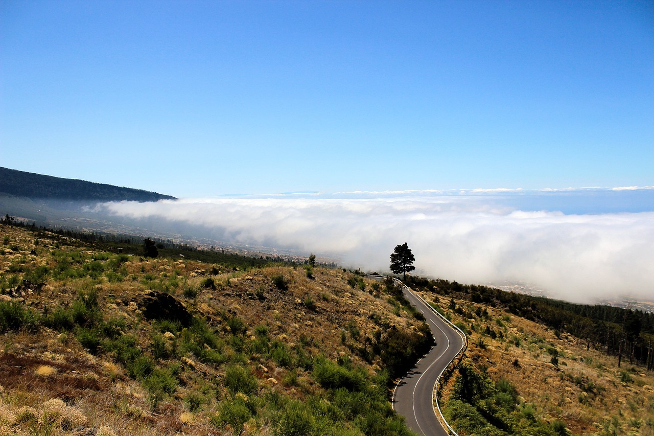 cloud cover road view free photo