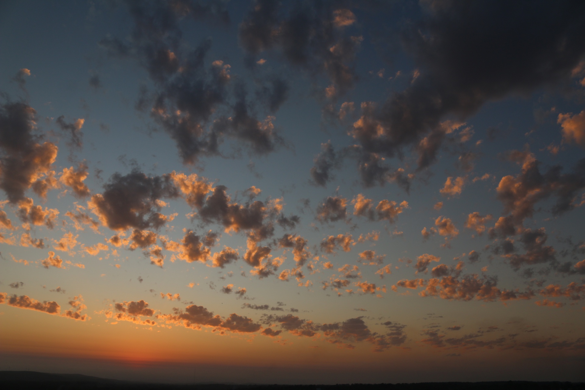 sunset clouds cloud-spattered sunset free photo