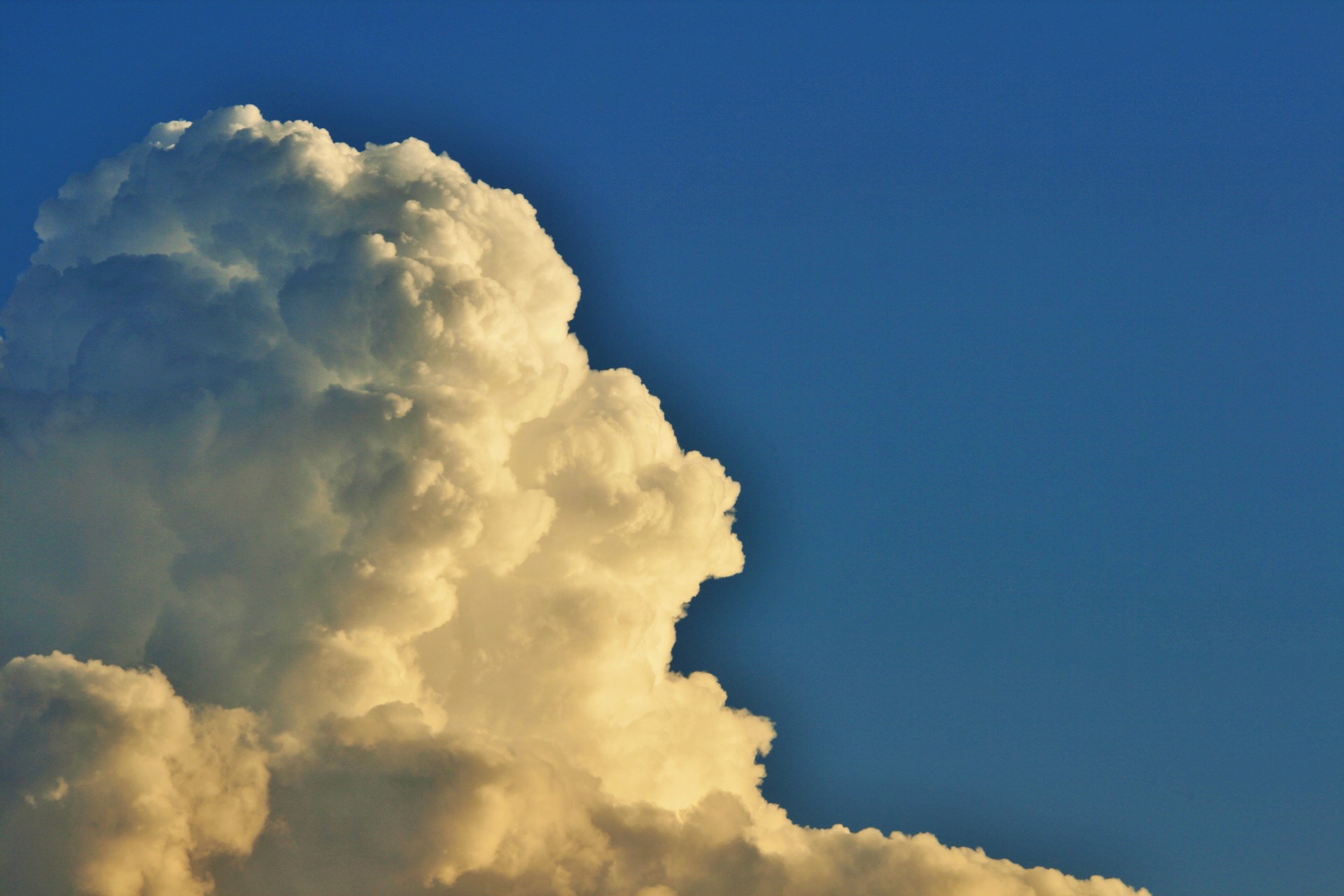 sky clouds large free photo