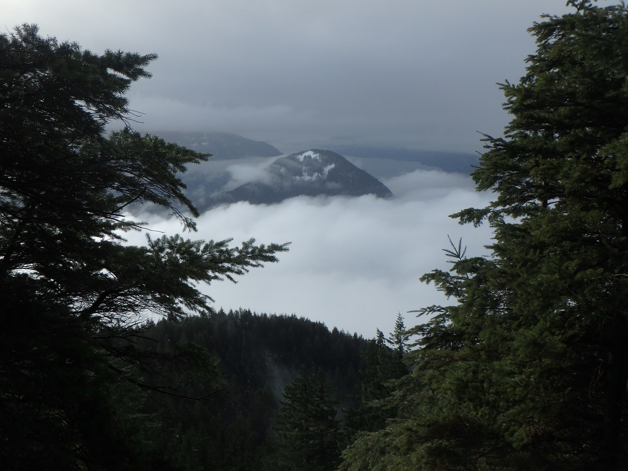 clouds nature scenery free photo