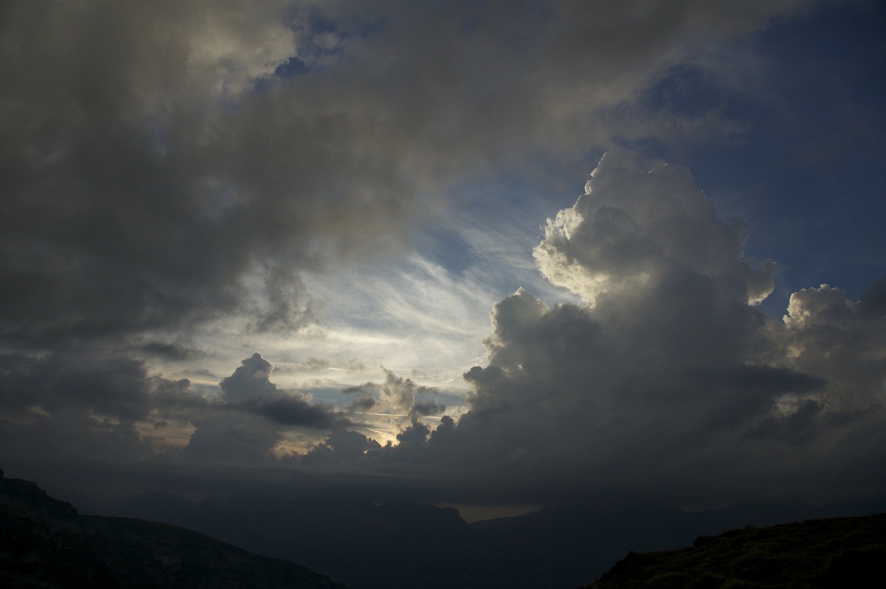 clouds thunderstorm evening free photo