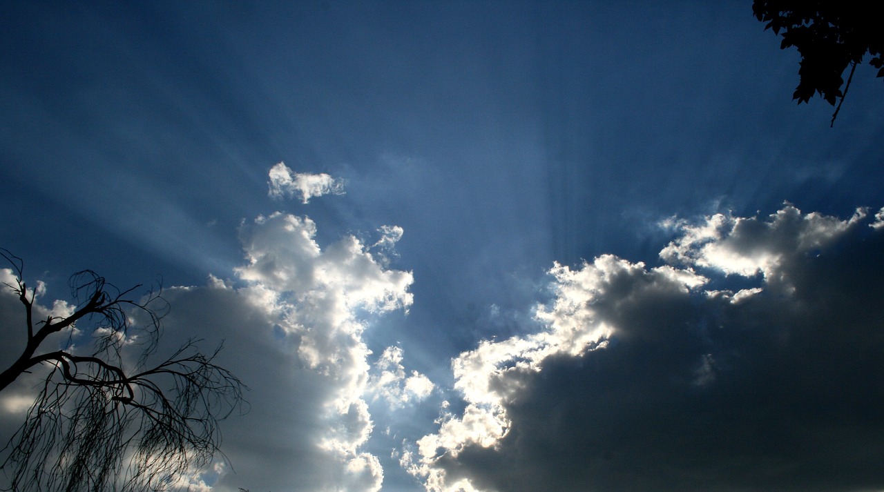 clouds cloud rays of light free photo