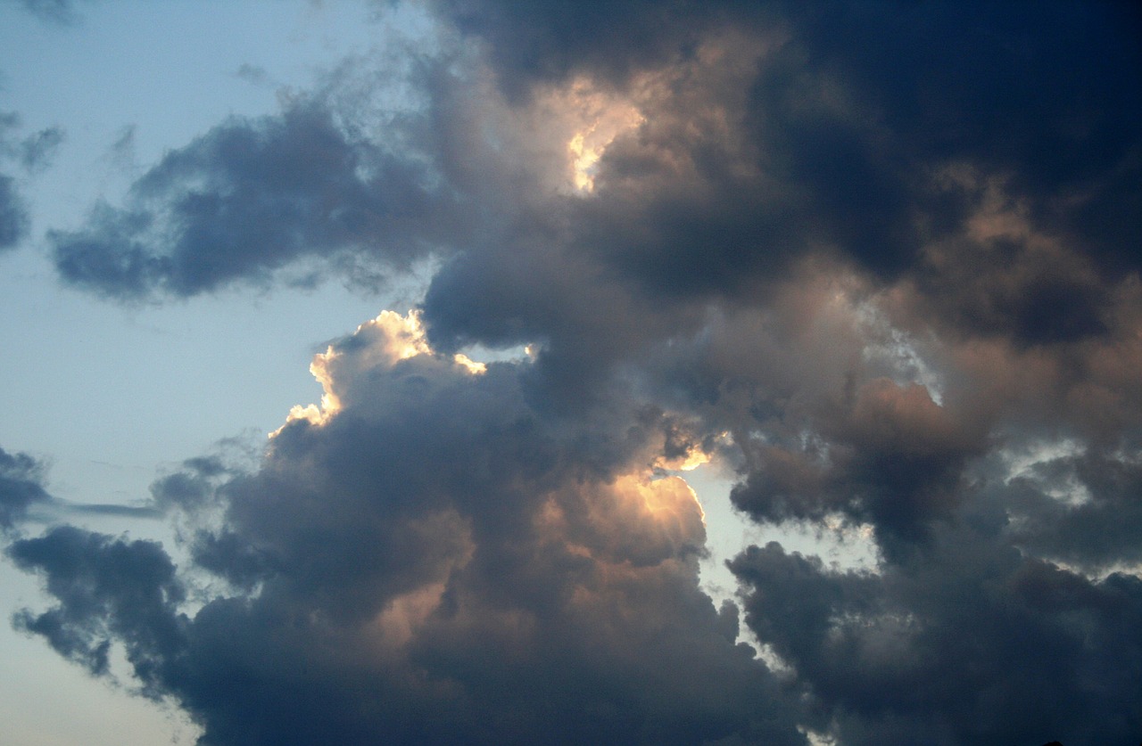 clouds sky paynes-grey shadows free photo