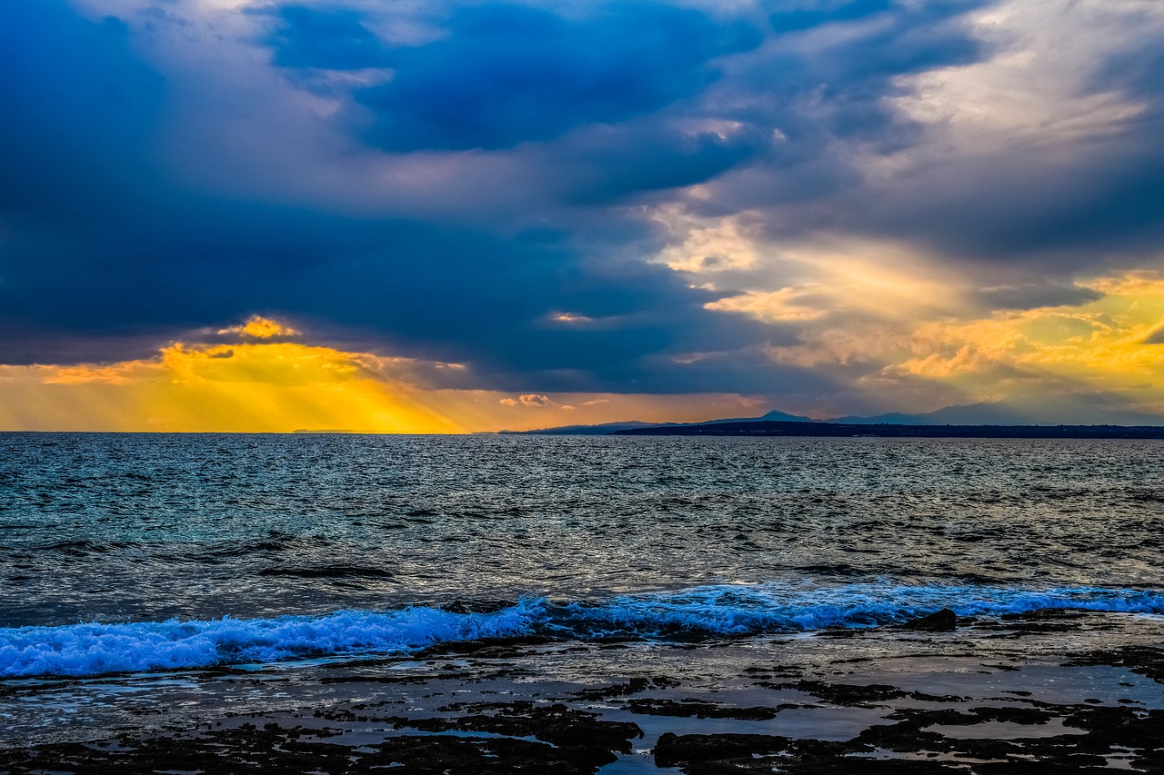 clouds sunbeam coast free photo